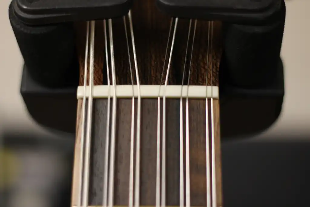 12 String - Nut String Spacing
