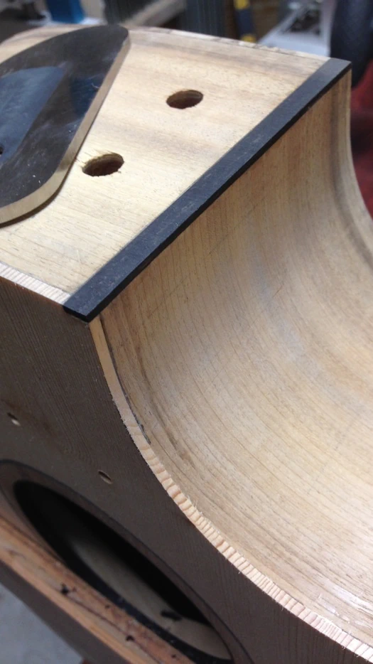 Cozad Guitars - Scraping Cutaway Binding Flush