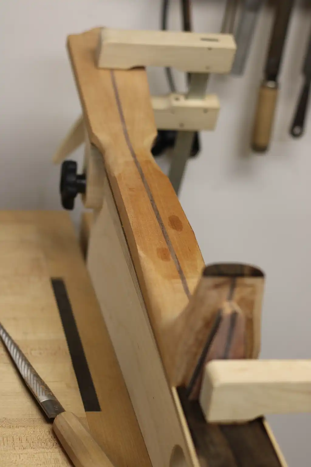 Shaping the Neck