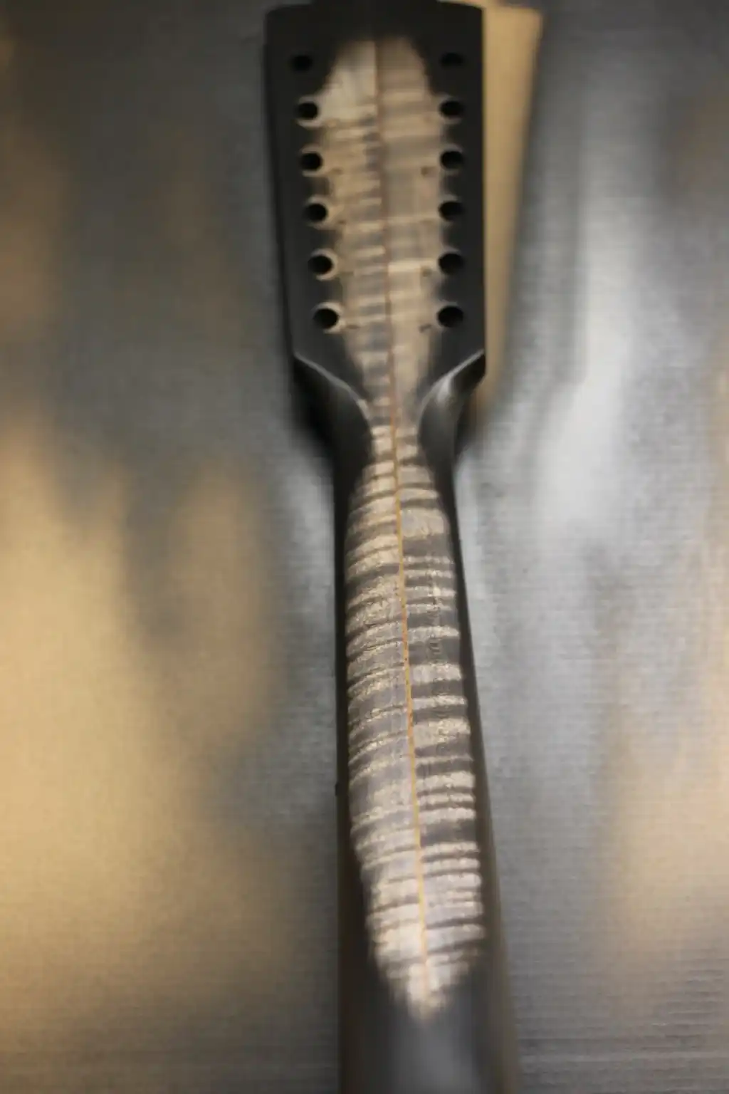 Neck - Opaque Edges