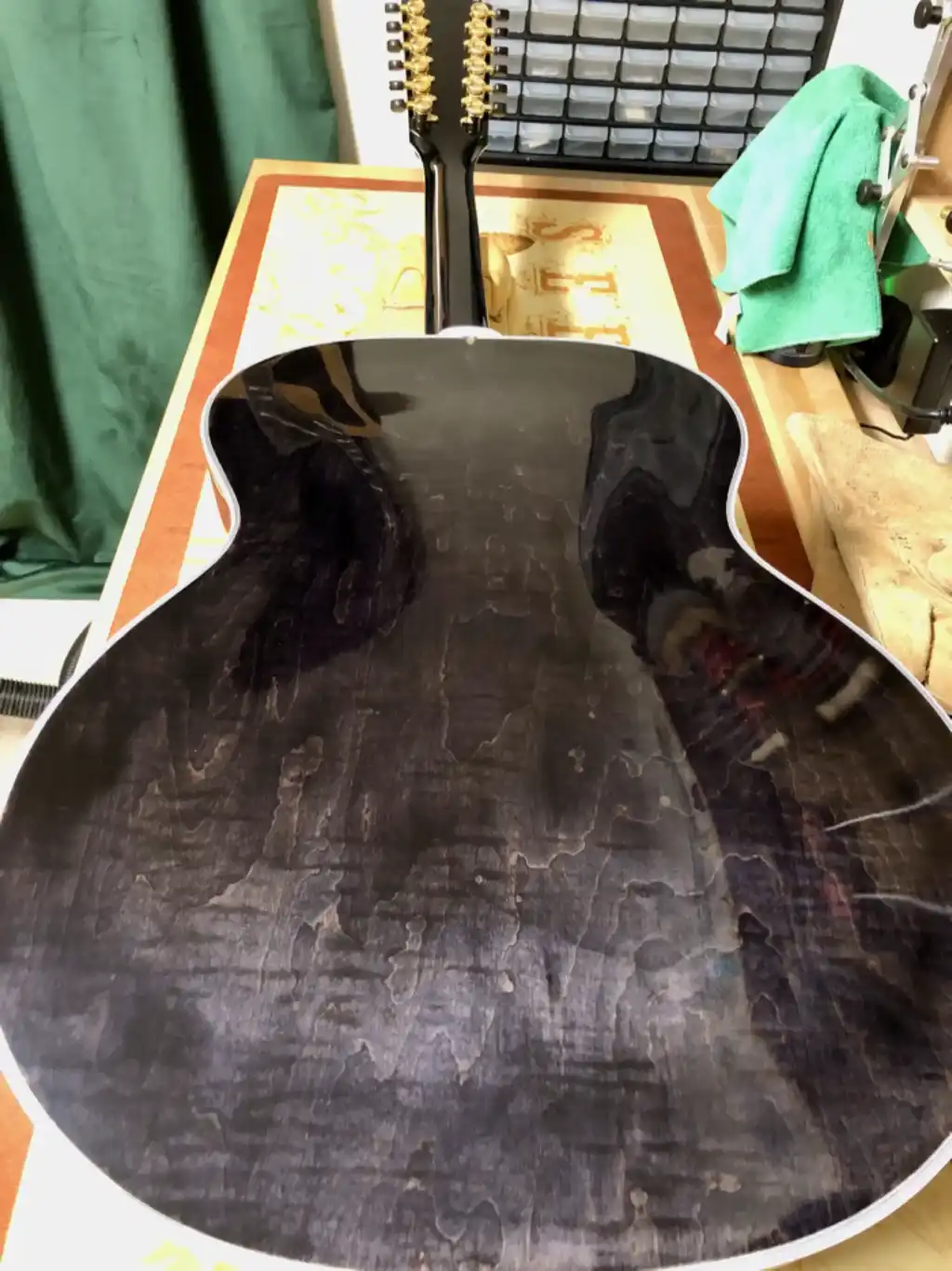 Black Lacquer Back