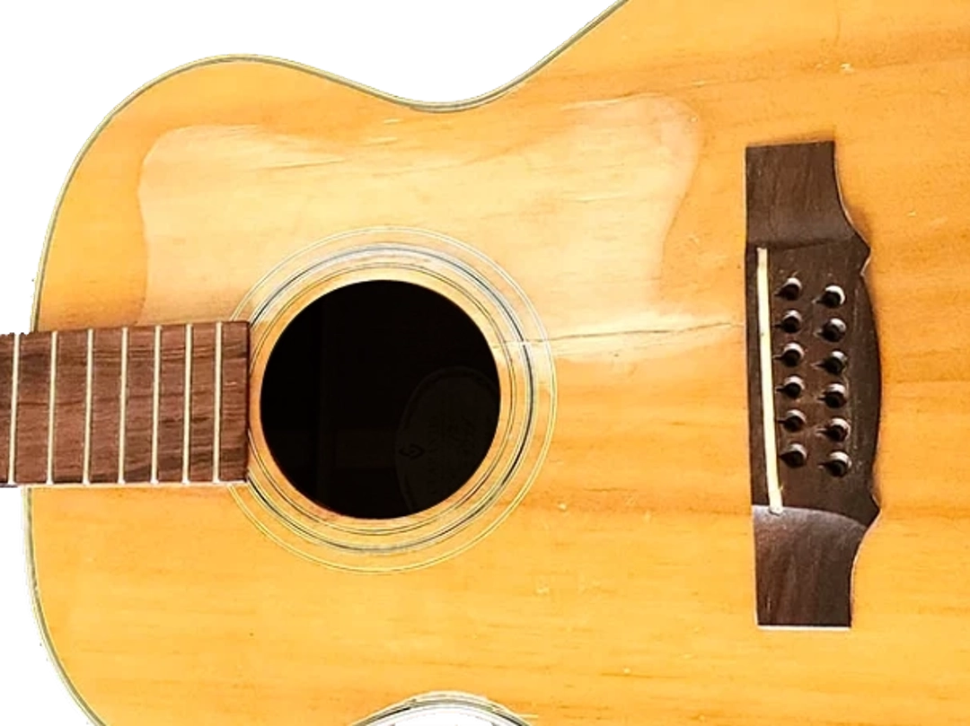 Guild Soundboard Split at Pickguard